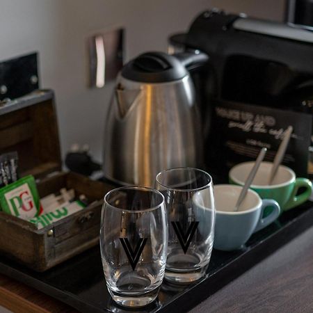 Village Hotel Manchester ไฮด์ ภายนอก รูปภาพ
