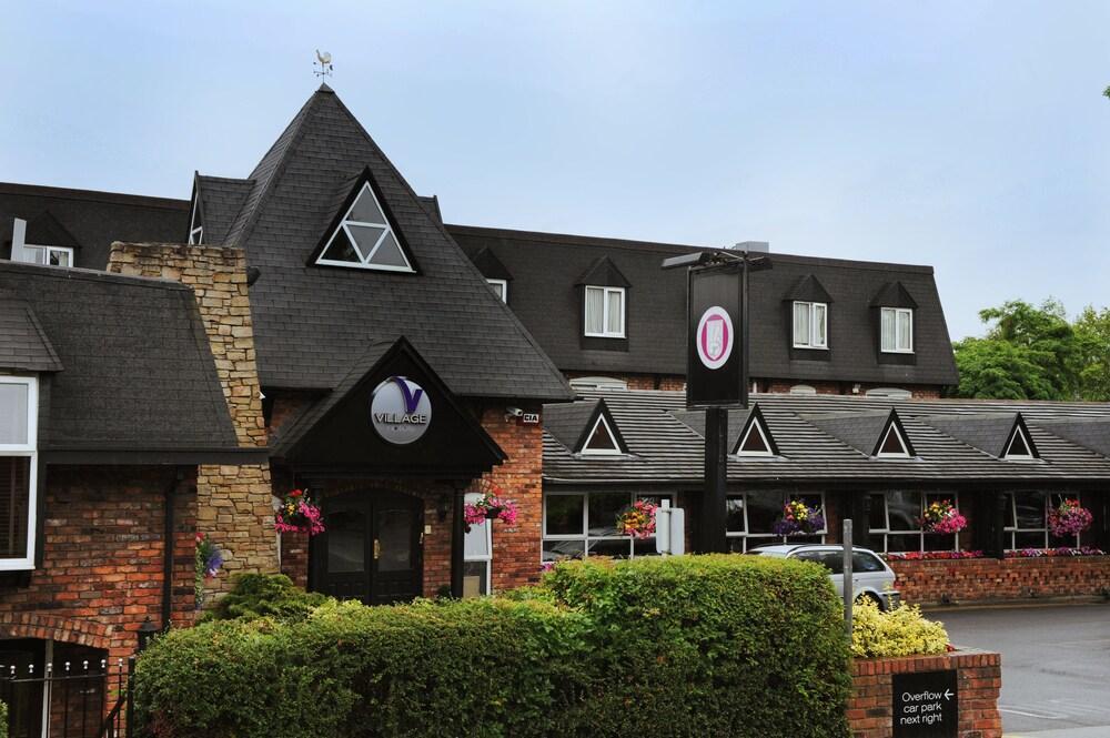 Village Hotel Manchester ไฮด์ ภายนอก รูปภาพ