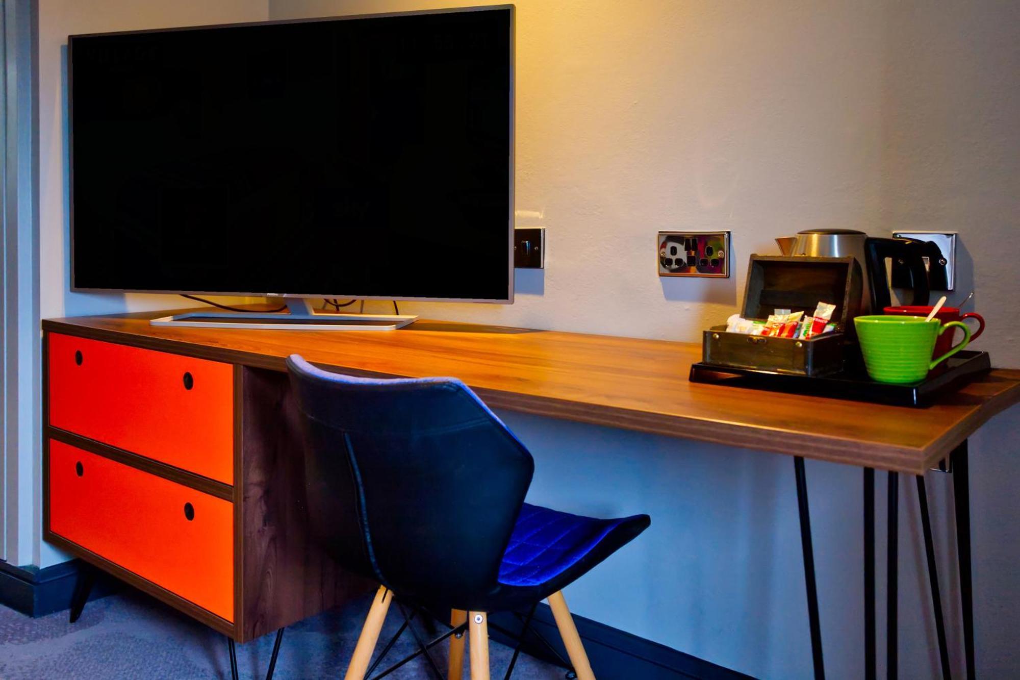 Village Hotel Manchester ไฮด์ ภายนอก รูปภาพ