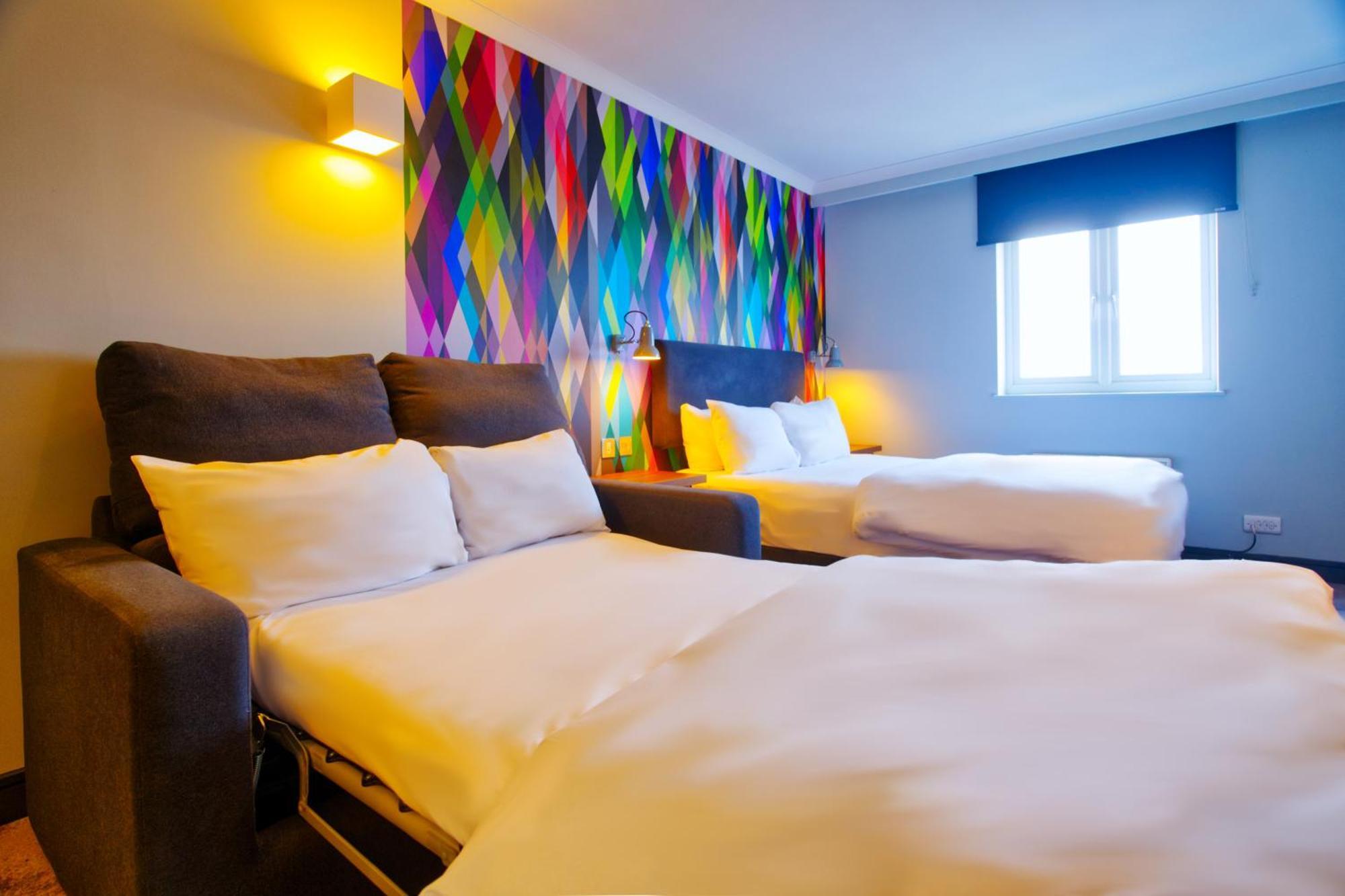 Village Hotel Manchester ไฮด์ ภายนอก รูปภาพ