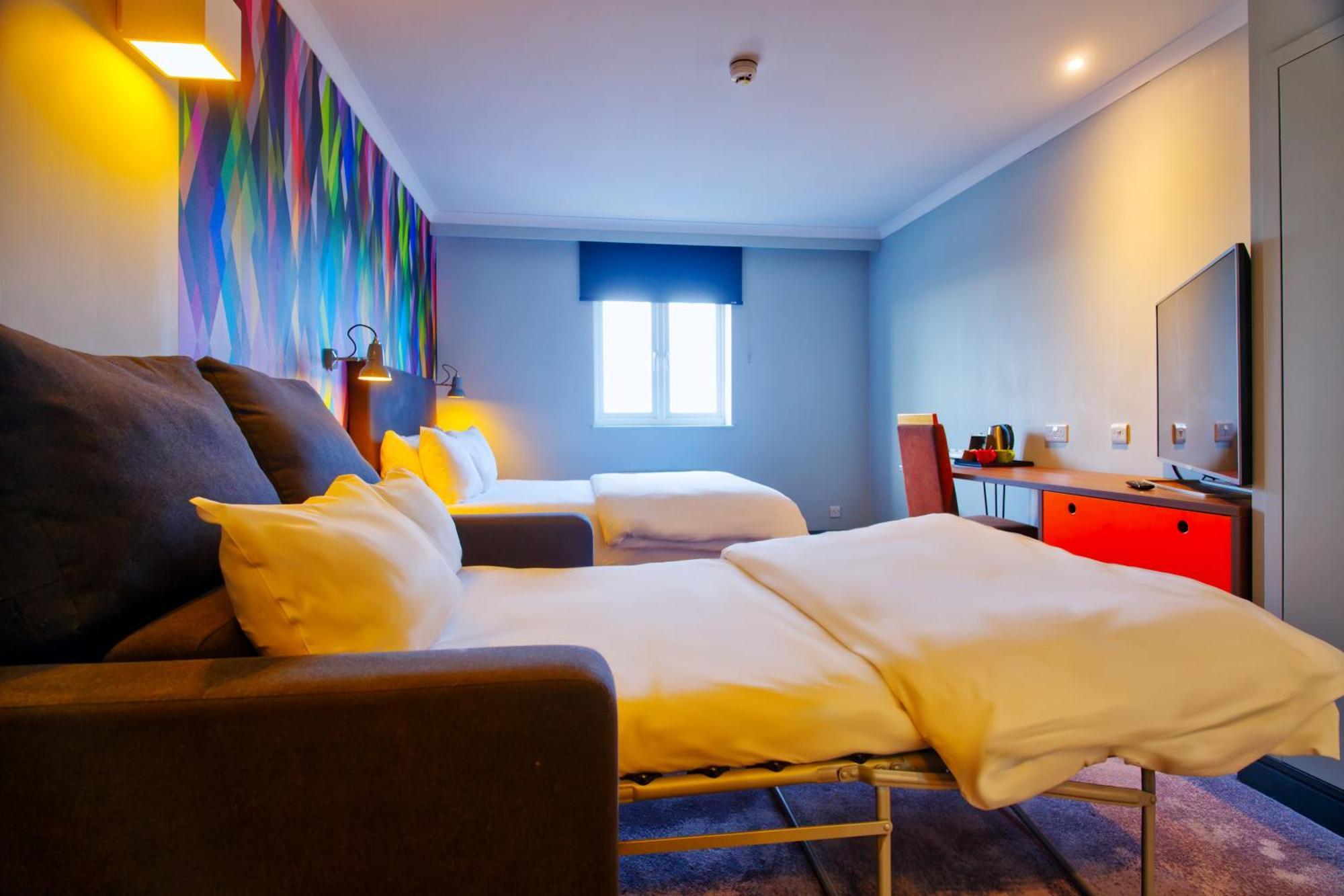 Village Hotel Manchester ไฮด์ ภายนอก รูปภาพ