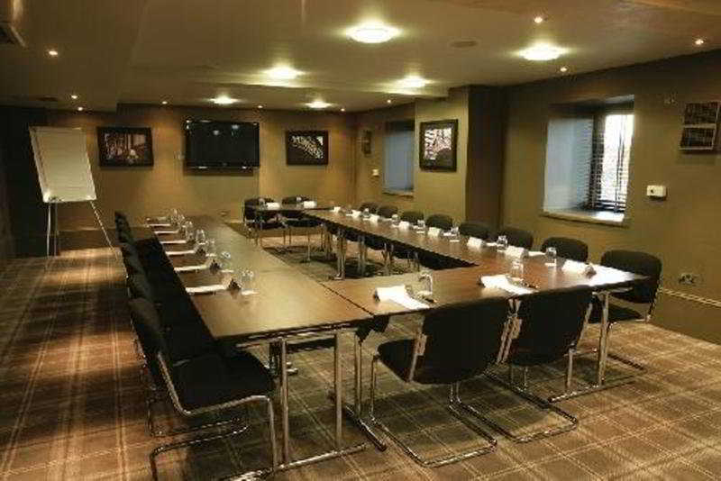 Village Hotel Manchester ไฮด์ ภายนอก รูปภาพ